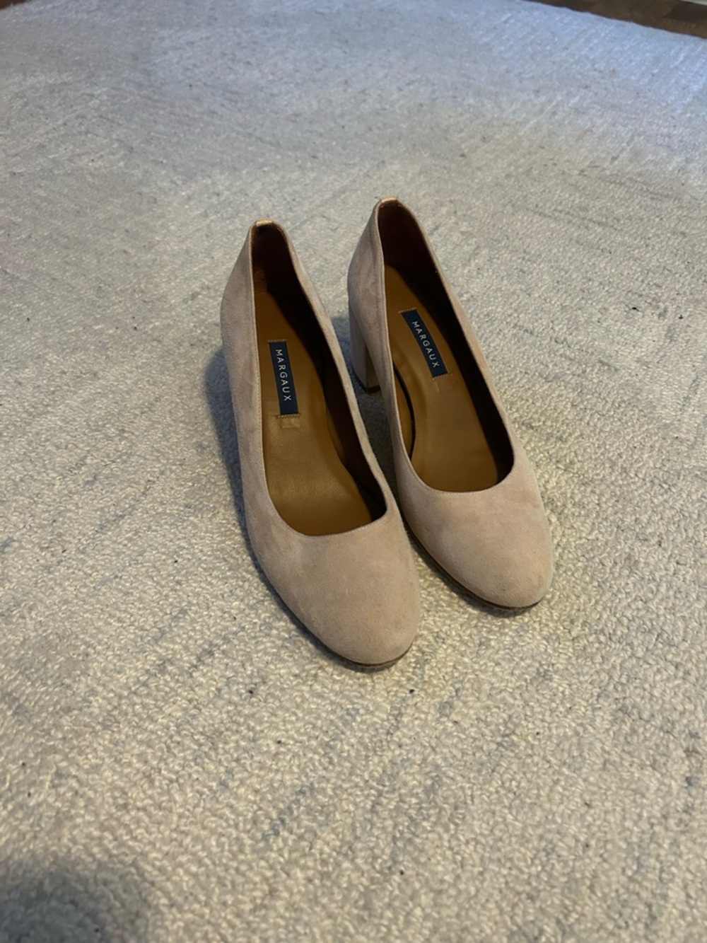 Margaux Classic Women’s Block Heel Pumps,Nude Suede Size 39 
(Only worn once)